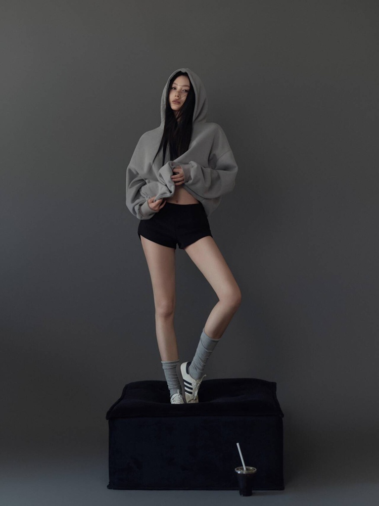 Gray Mood Portrait Theme Photo - Ethnic Fashion Photography review and price